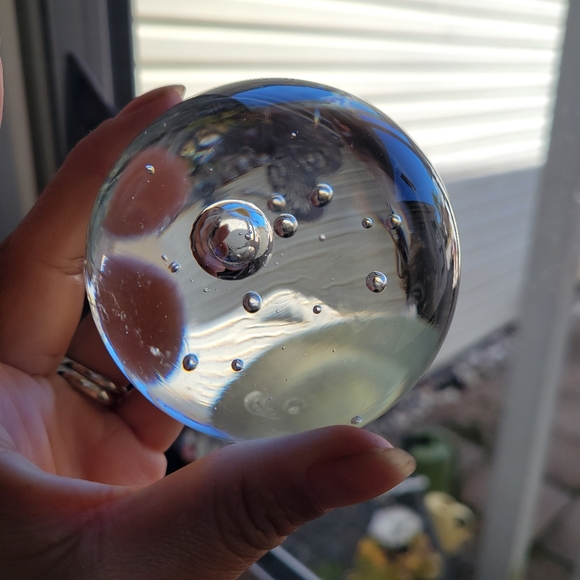 Set of 2 Art Clear Glass Paperweight Sphere Hand Blown W/Bubbles 3" / 2" - Picture 7 of 10